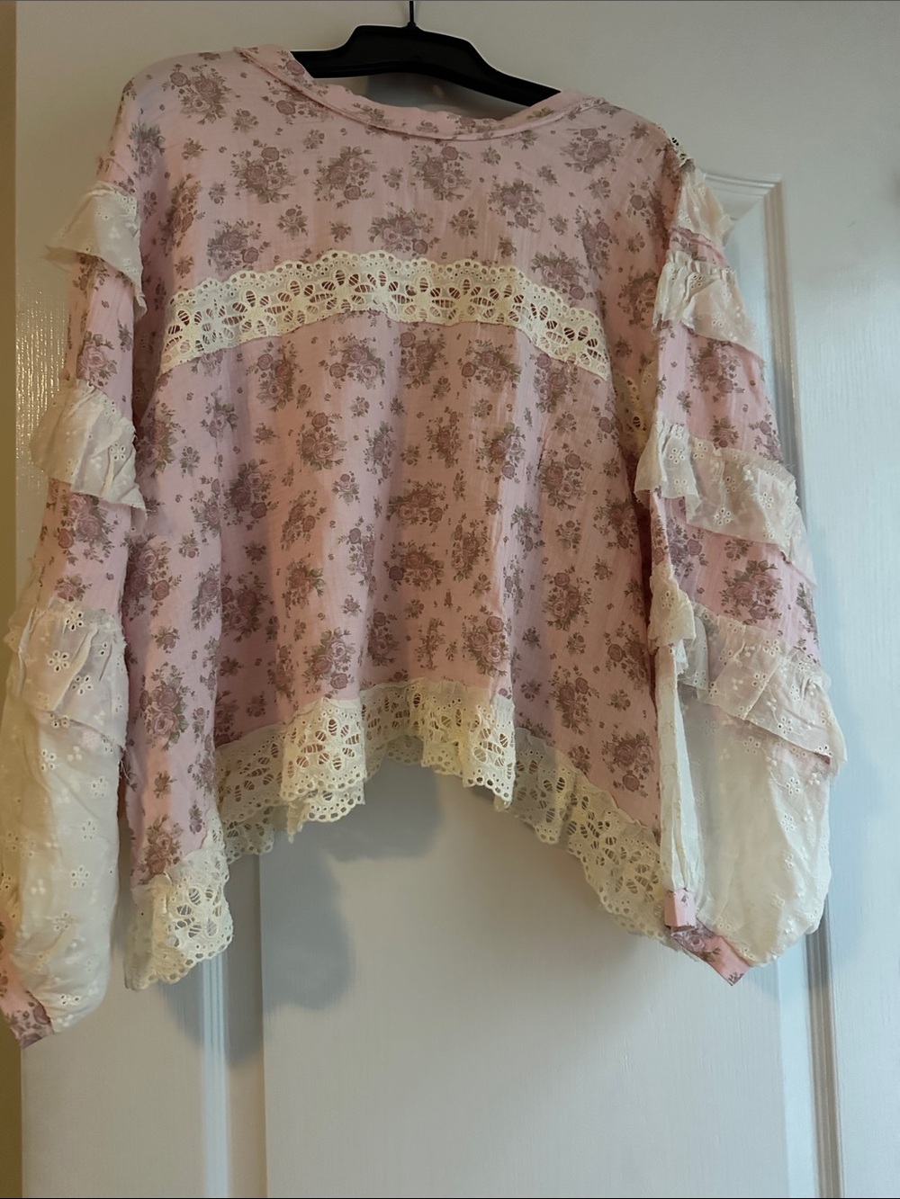 POL XS Pink Floral Lace Ruffle Blouse with Cream Trim NWOT - Picture 7 of 9